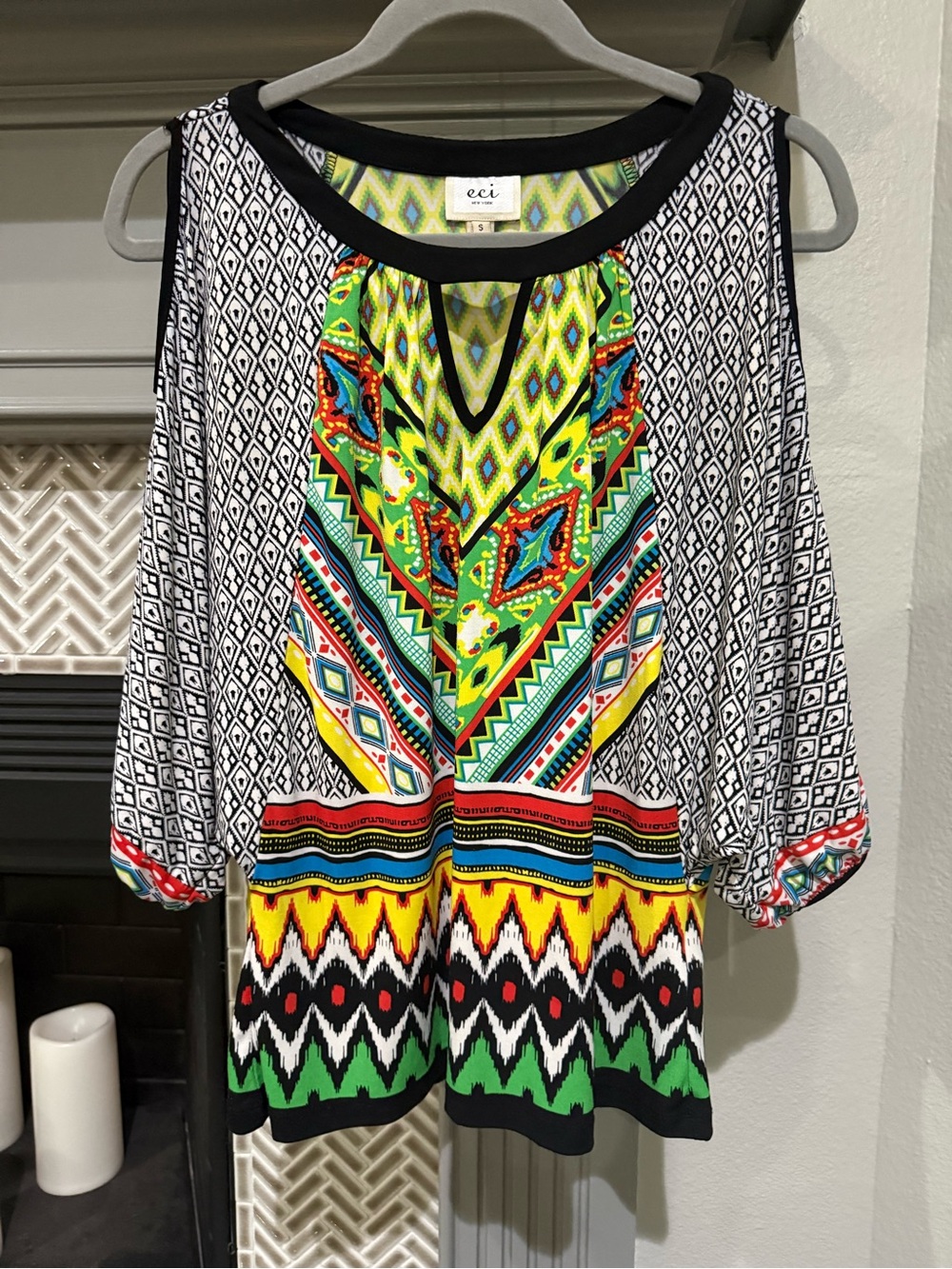 ECI Multicolor Geometric Cold-Shoulder Tunic with Black Trim